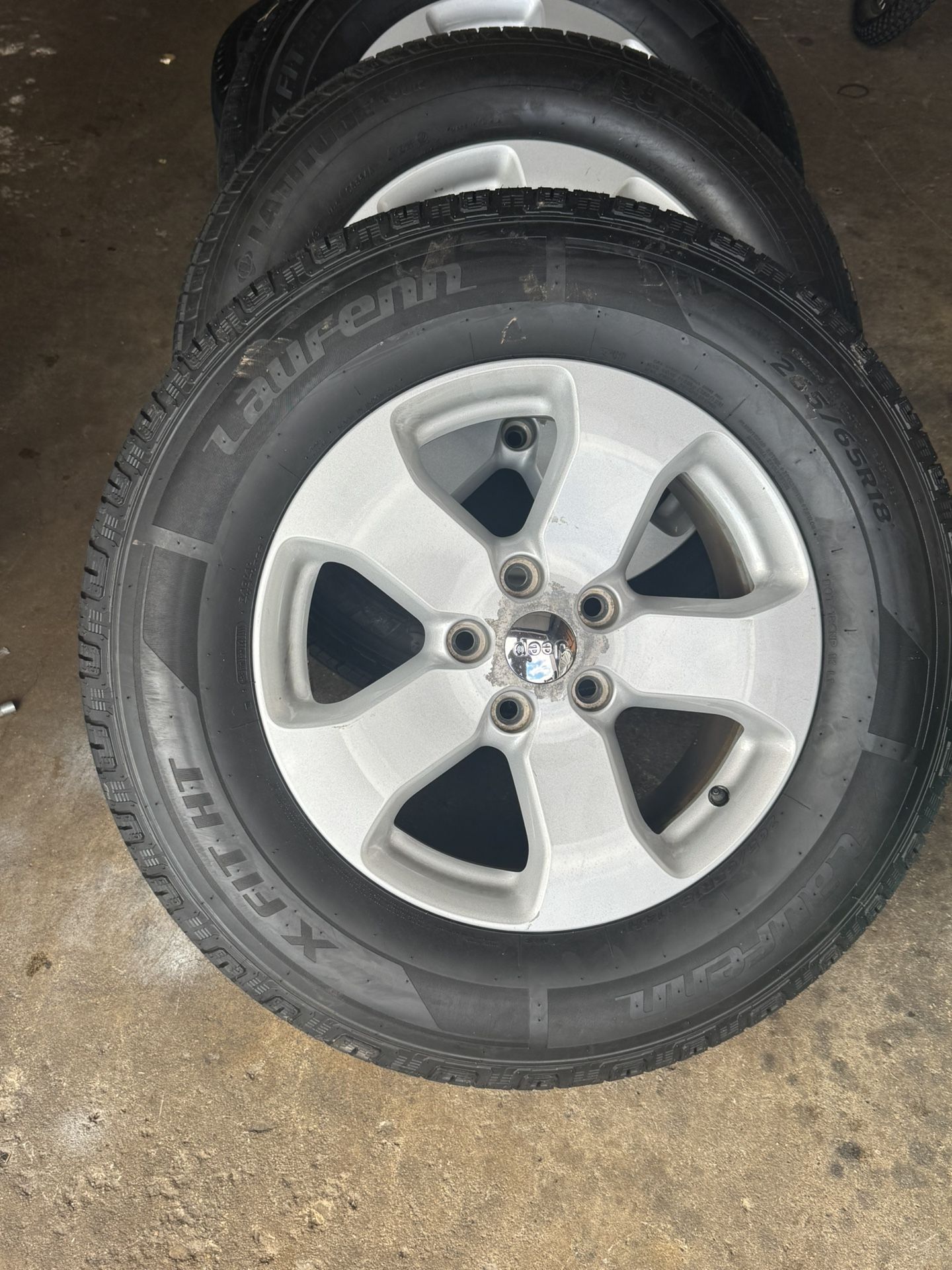 2014 Jeep Grand Cherokee Rims And Tires