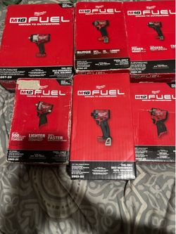 Milwaukee m12 m18 impact wrench read below