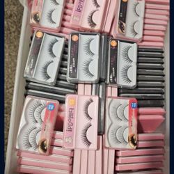 Eyelashes 80+ Pairs