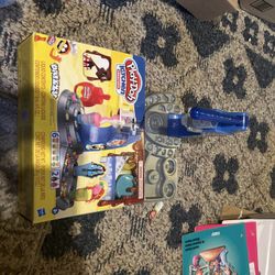 Play-Doh Kitchen Creations Ice Cream Maker Used