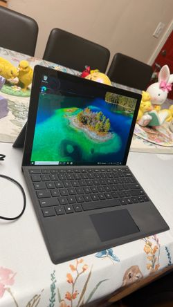 Microsoft Surface Pro 6 — i5 / 8GB / 256GB with Keyboard