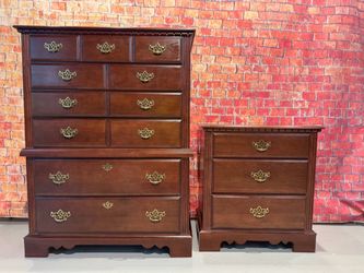 FREE DELIVERY - Chest of Drawers & Nightstand - Broyhill