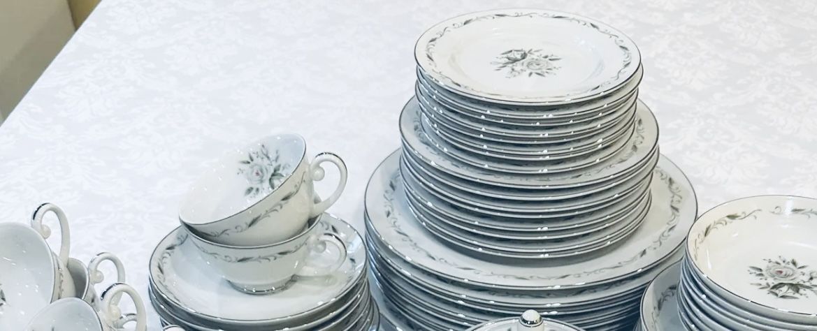 Porcelain China Set Japan, Romance 51 Piece