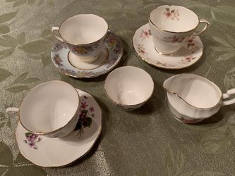 Vintage collectible tea cups, creamer and sugar bowl