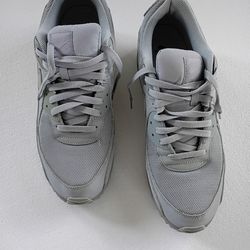 Nike AIR MAX - Gray - Size 12.5