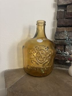 Wine jar decor