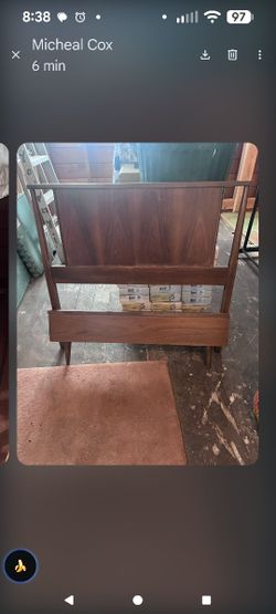 Broyhill Twin Bedframe