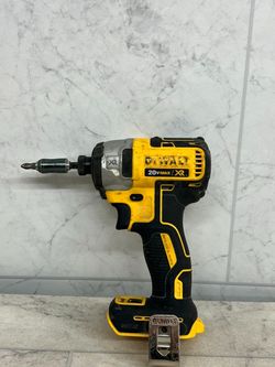 DEWALT DCF887 XR Cordless Brushless 1/4" 3-Speed Impact Driver (Tool-Only) (PO1019586)