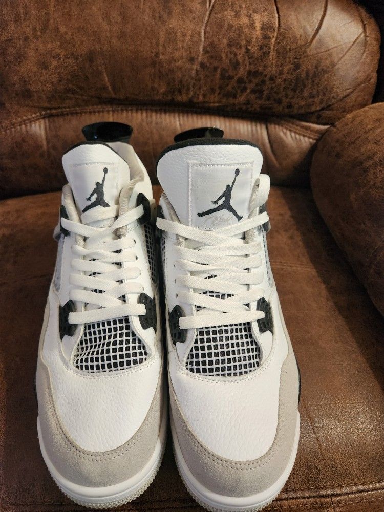 Jordan 4 Military Black
