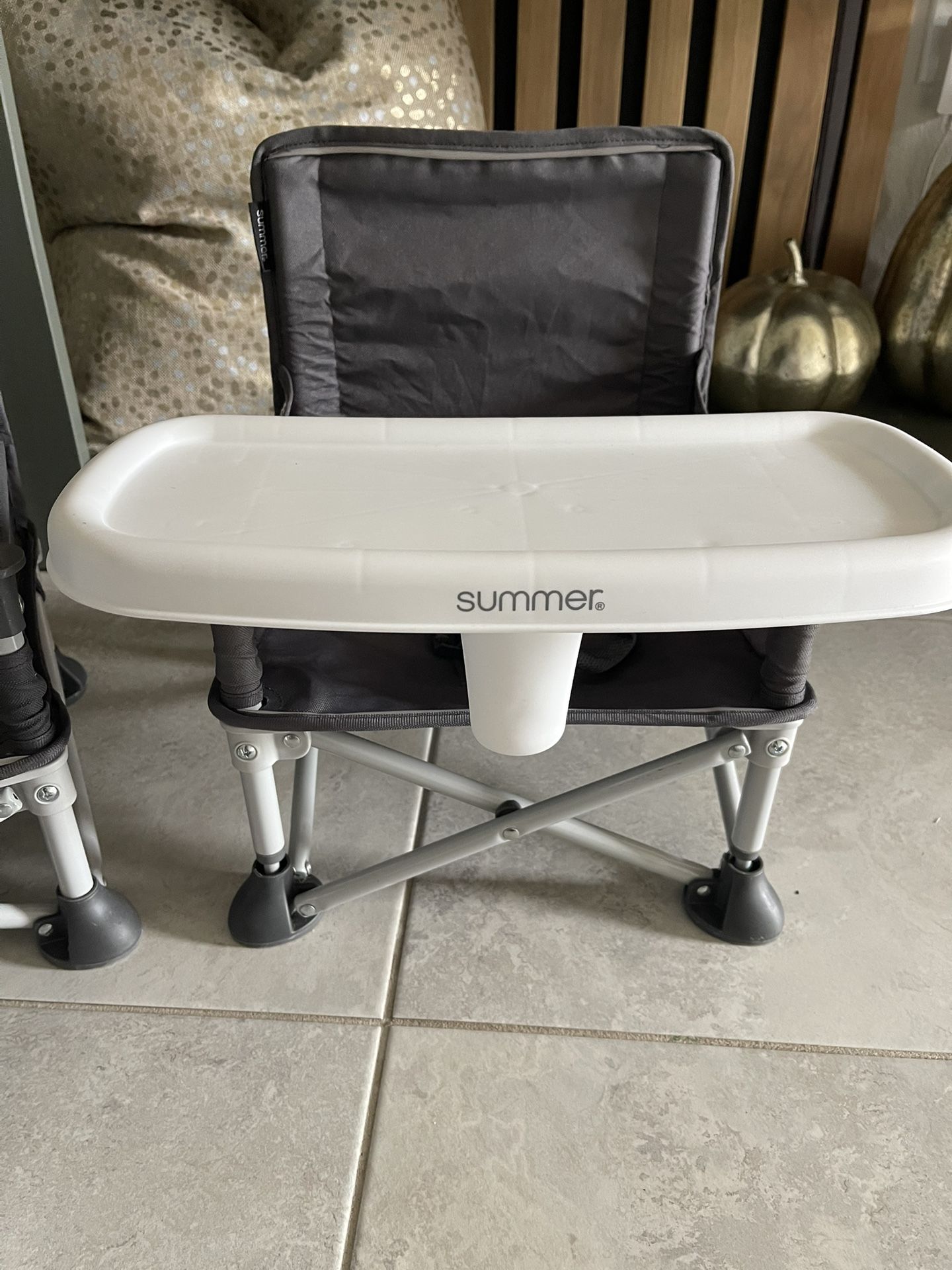  Summer™Infant Pop 'N Sit Portable Booster Chair