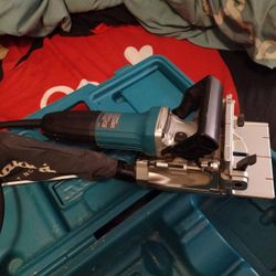 MAKITA Plate joiner Model (PJ7000)