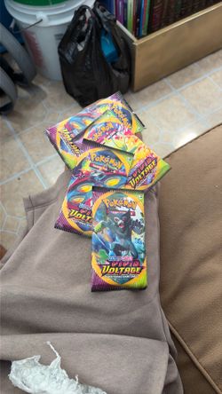 Pokemon sealed vivid voltage packs