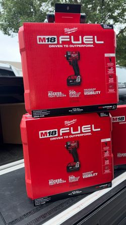M18 3/8” compact impact wrench kit