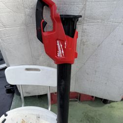 📌Milwaukee M18 FUEL 120 MPH 500 CFM 18V Lithium-Ion Brushless Cordless Handheld Blower (Tool-Only)👉PRECIO FIRME NO MENOS👉$100 