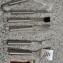 BBQ Grill Set $12