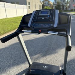 NordicTrack T 6.5S Treadmill – Folding, Works Great 🏃‍♀️💪