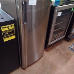 LG, 20.63 In. W. 6 Cu Ft. Single Door Top Freezer Refrigerator With Inverter Compressor & Pocket Handle In Platinum Silver 