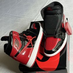 Nike Air Jordan 1 Retro High OG Bred Patent 7 or 8.5 Women’s Size