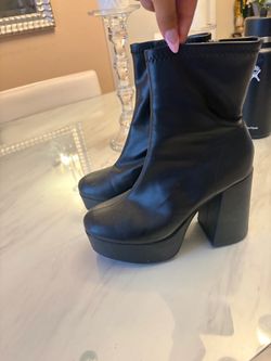 Platform boots size 8