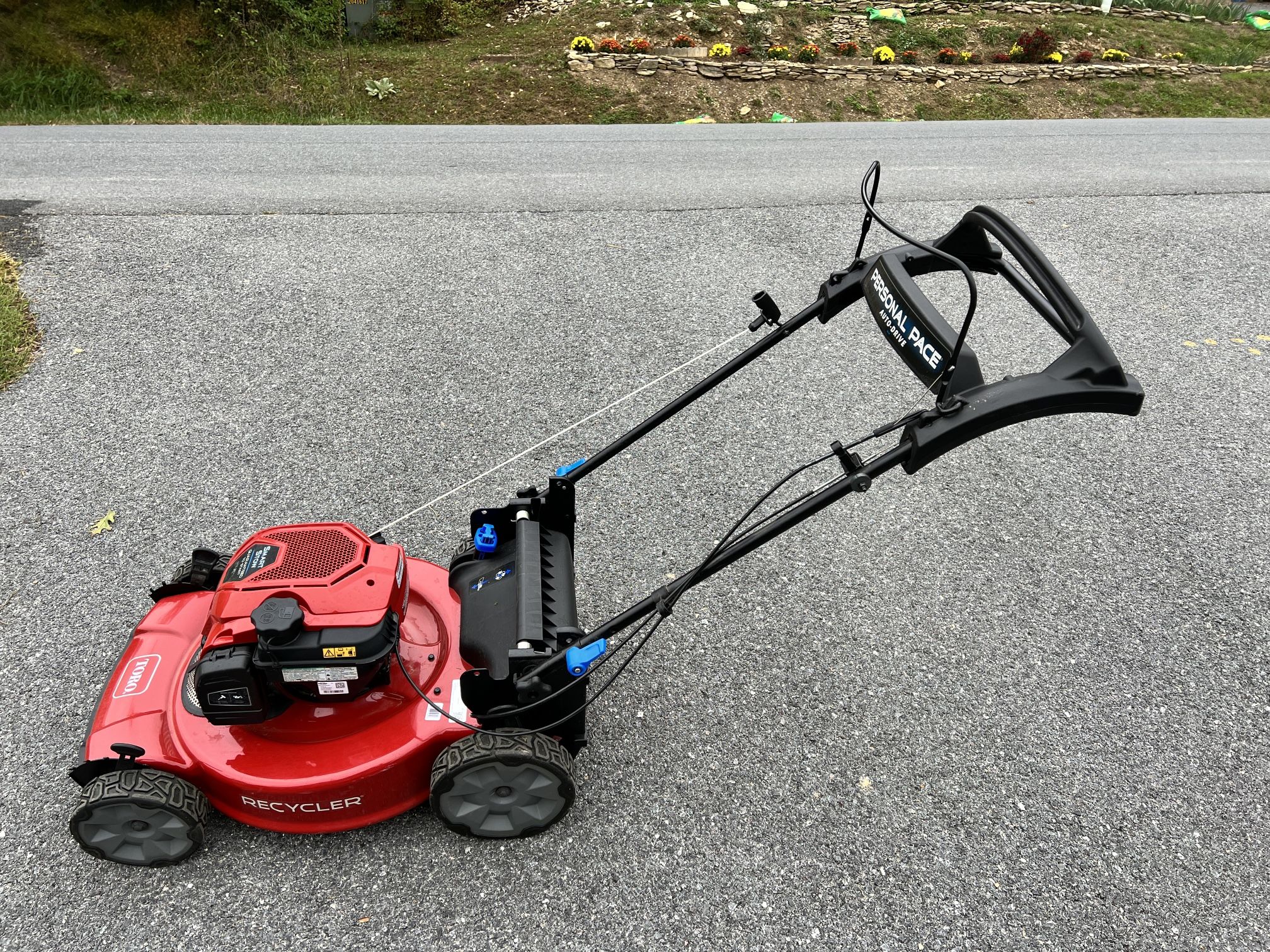 Toro SMARTSTOW (21465) 22in. Gas Self-Propelled Lawn Mower