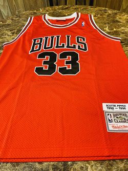Pippen Jersey. Size: XL