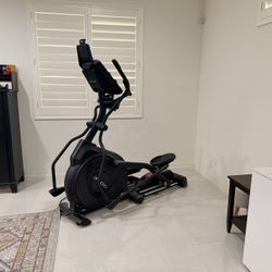 Elliptical Fitness machine Sole E25