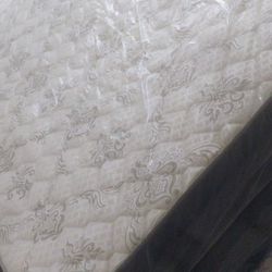 Queen Size Bed For Sale 