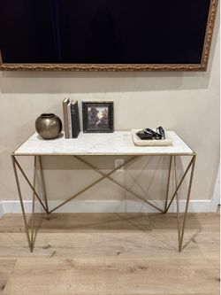 Marble table with accessories