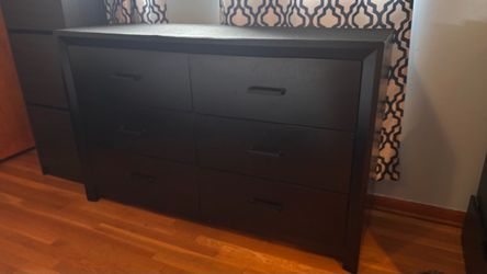 Dresser and nightstand set