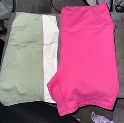2 shorts size M