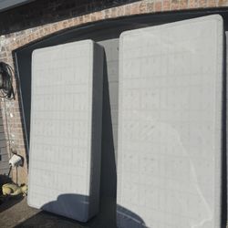 2 Xl Box Spring ( King Base)