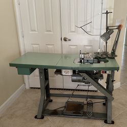 Industrial Thread Serger JUKI MO 812 