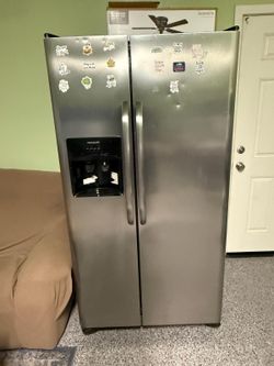 Frigidaire Refrigerator
