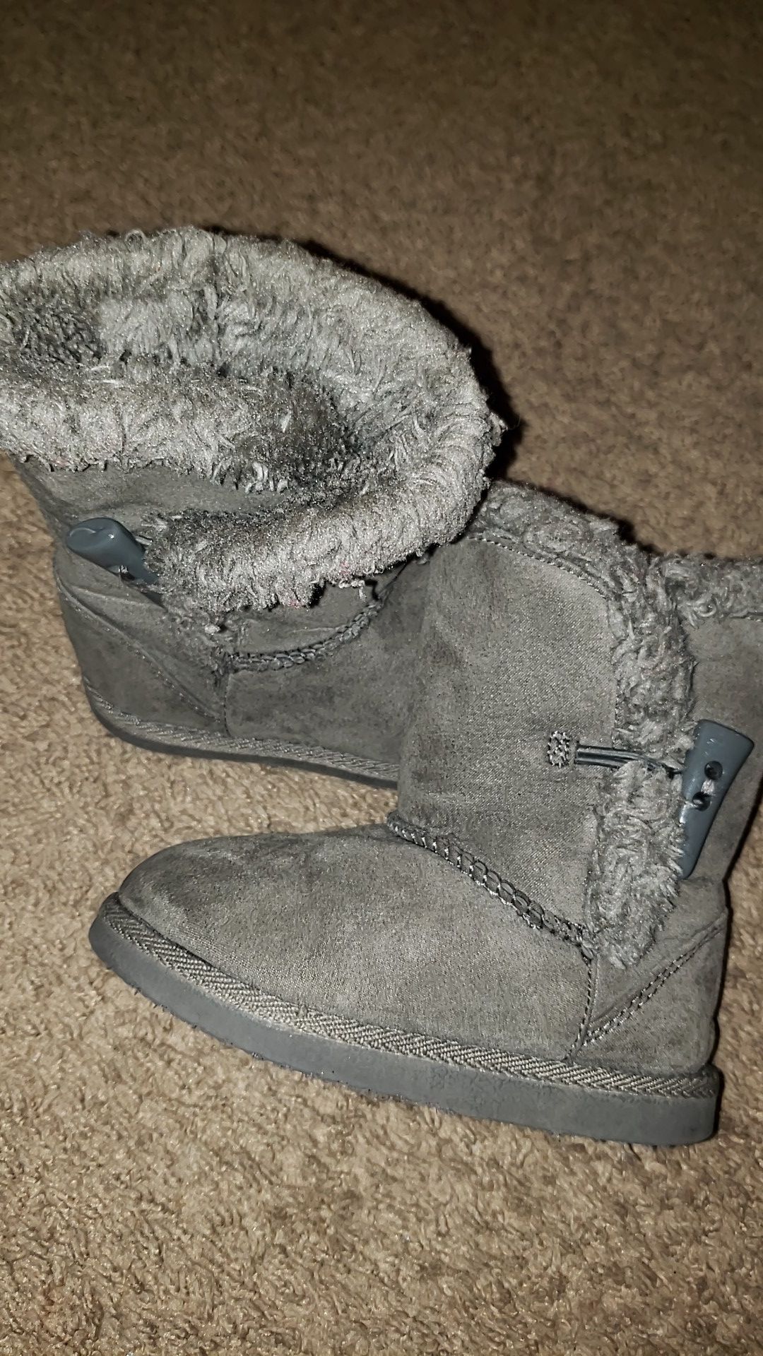 Size 8 fur boots