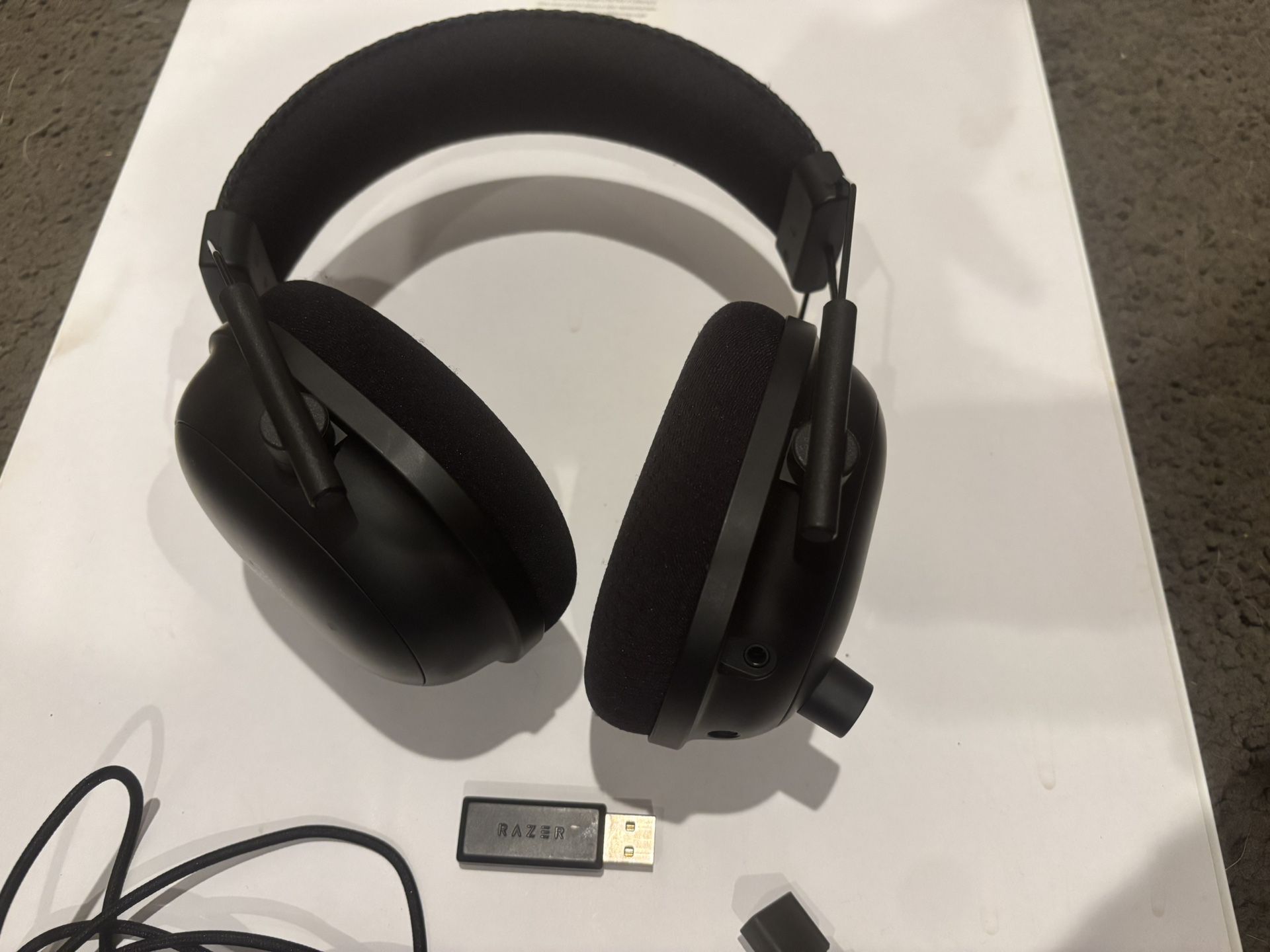 Razer BlackShark V2 Pro Wireless Gaming Headset/headphones