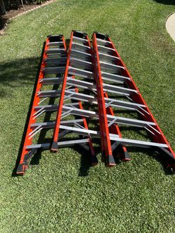 Fiberglass Ladders – 3 available