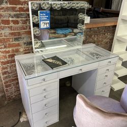 Impressions Vanity Slaystation Desk With Hollywood Mirror