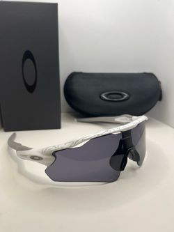 oakley sport shades