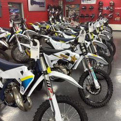 ALL HUSKYS MUST GO!!