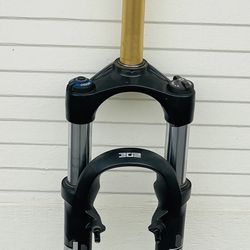 RockShox Tora 302 MTB Fork 1 1/8” QR Disc / Rim Brake Suspension Fork 26”