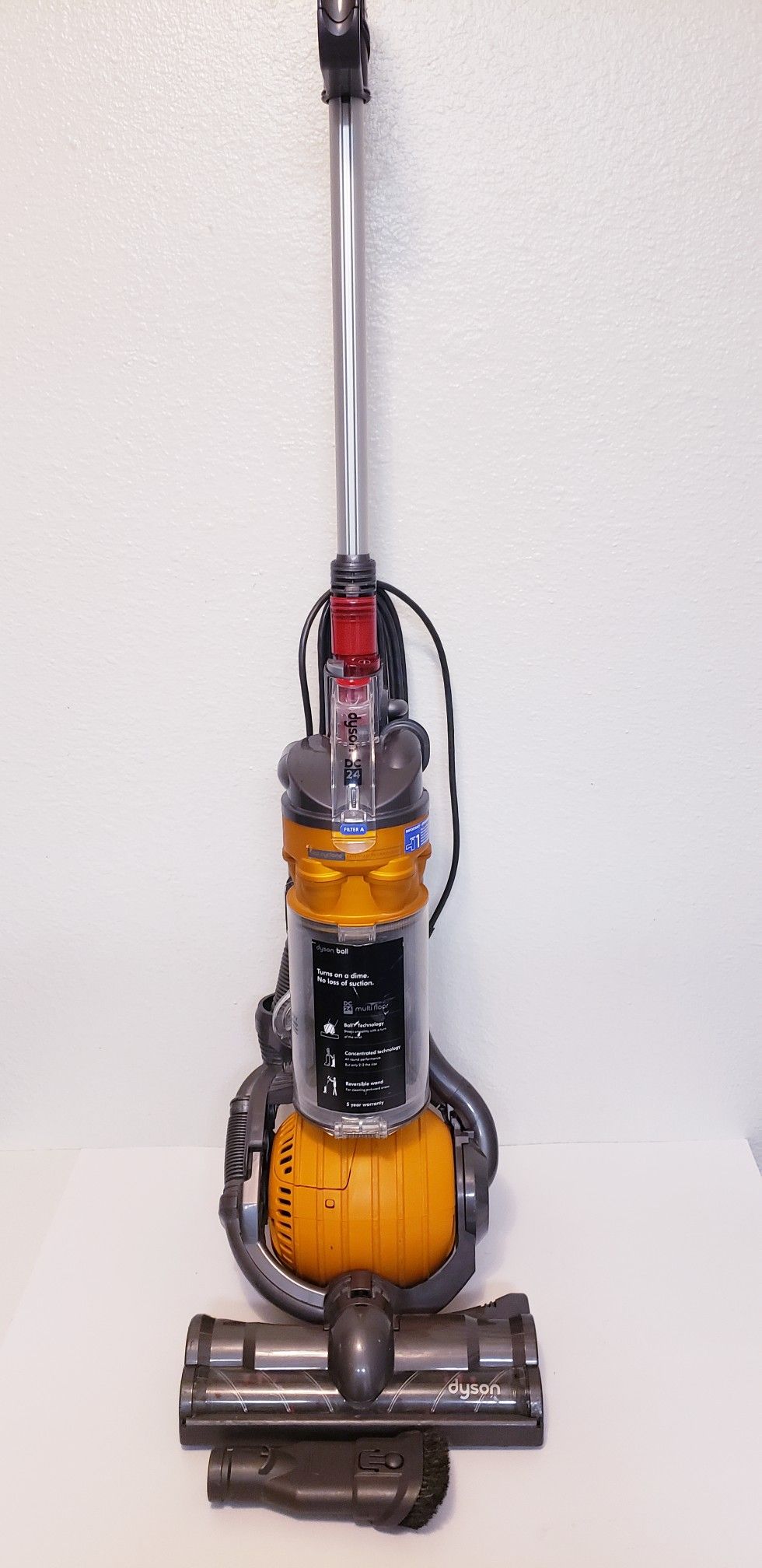 Nice Dyson DC24 bagless Upright vacuum