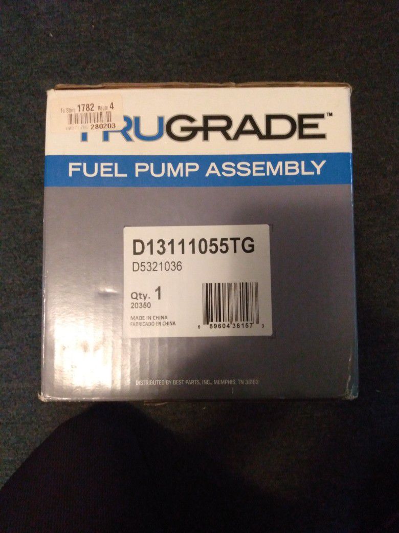 Jeep Grand Cherokee/ Chrysler  Fuel Pump Assembly 