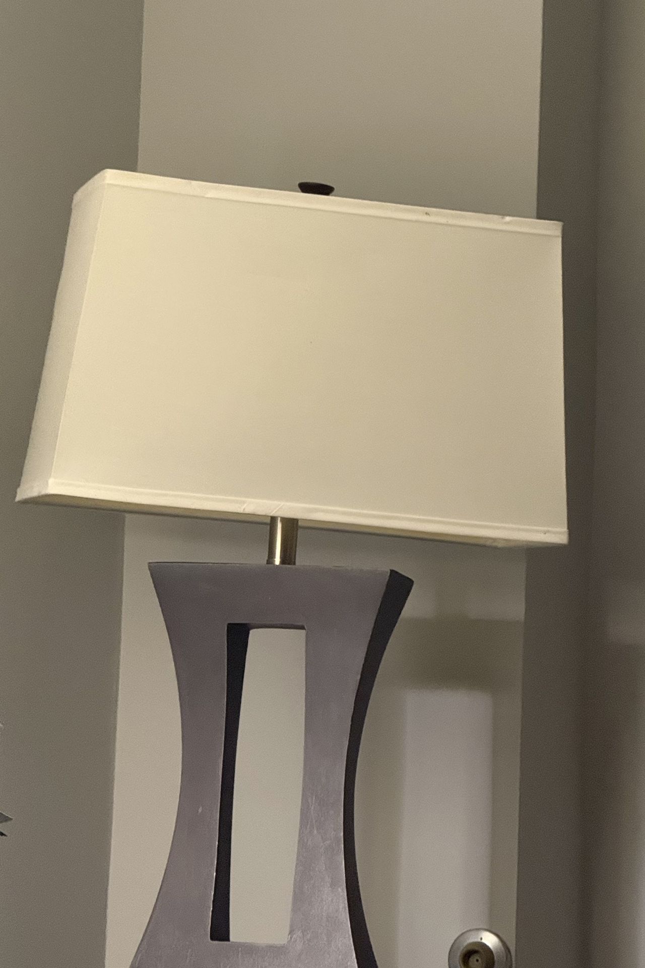 2 Lamps