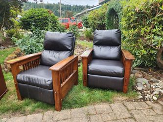 Recliner chairs