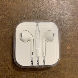 apple ear buds headphones wired