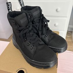 Womens Dr. Martens Combs Boot Size 8