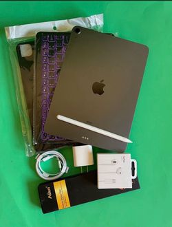 Apple IPad Air 4th Generation (10.9” Liquid Retina/ 2020 Model) 64GB with keyboard case, stylus pen & Accessories (256gb $429)