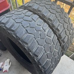 Dos Llantas Todo Terreno  35x12.50 R17