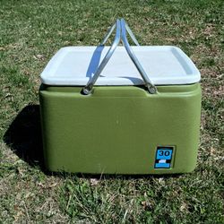 Vintage Picnic Basket Cooler