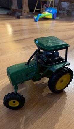 Collector Tractor - solid metal